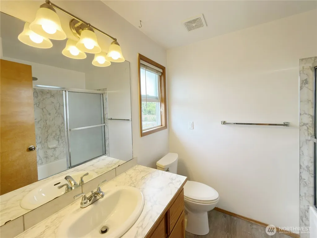 2539 S Graham Seattle WA 98108