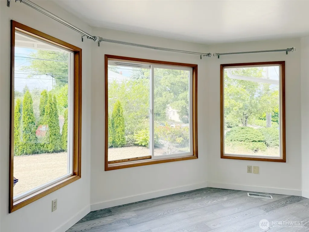 2539 S Graham Seattle WA 98108