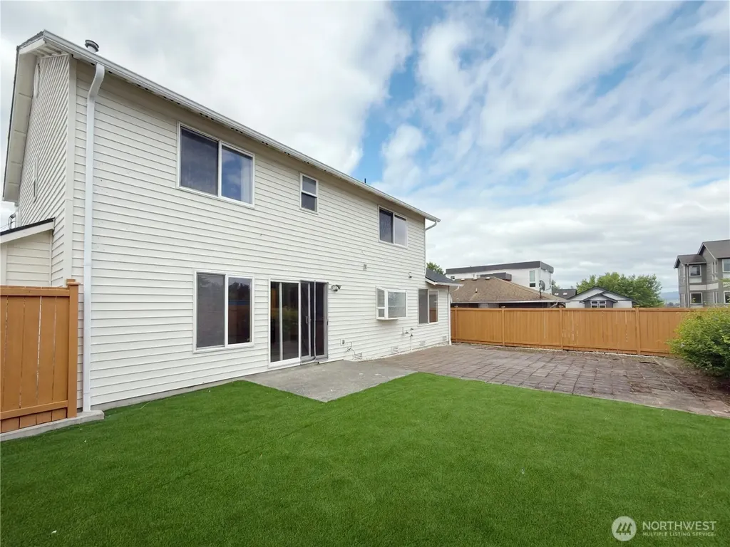 2539 S Graham Seattle WA 98108