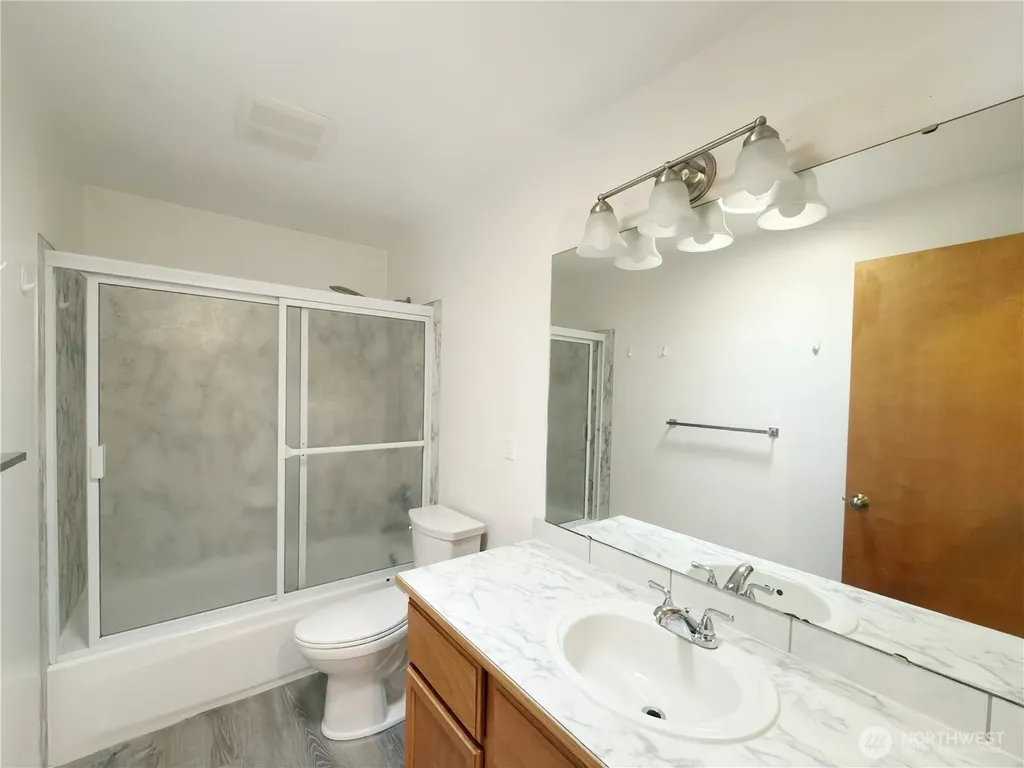 2539 S Graham Seattle WA 98108