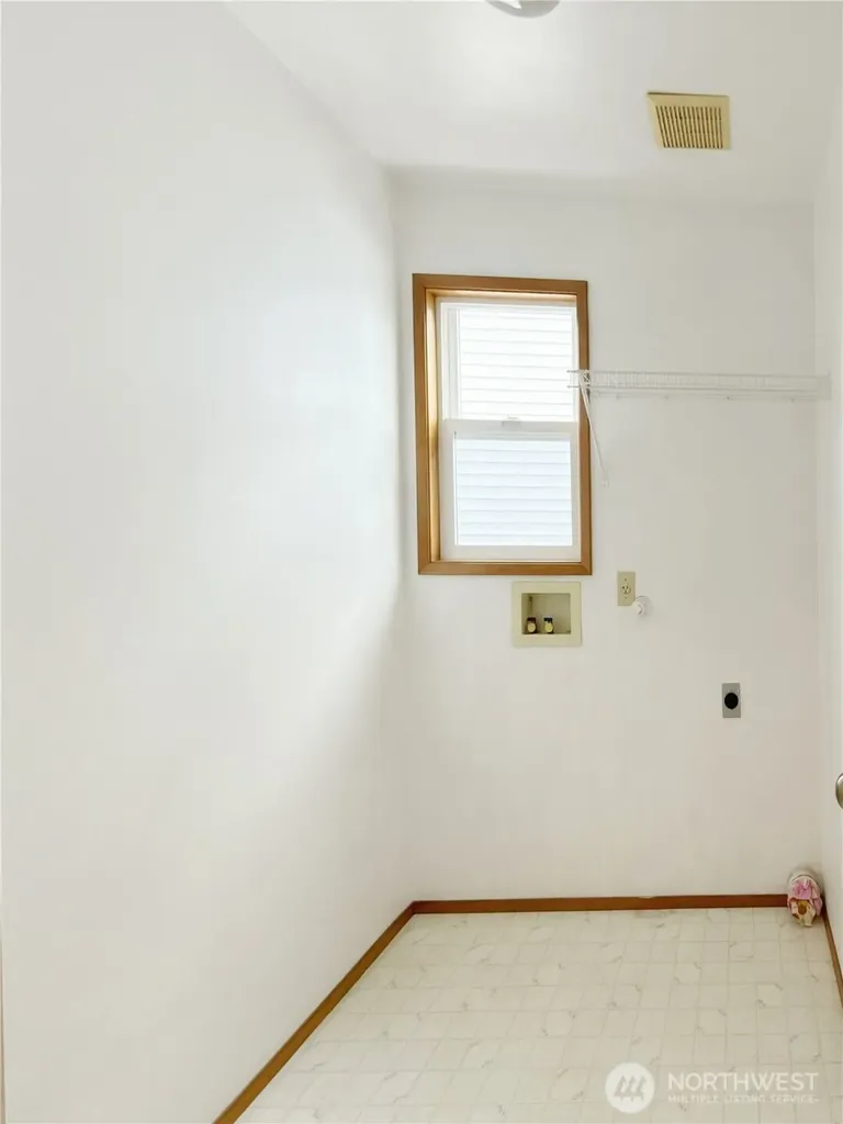 2539 S Graham Seattle WA 98108