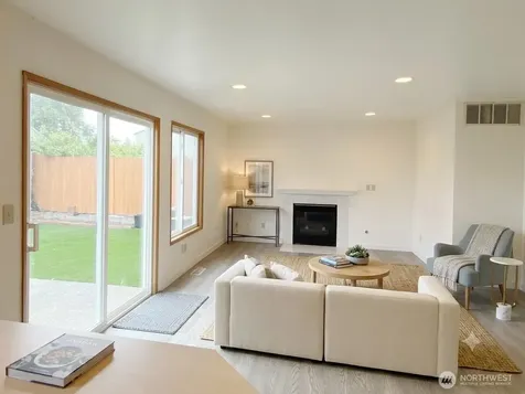 2539 S Graham Seattle WA 98108