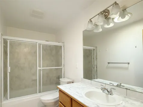 2539 S Graham Seattle WA 98108