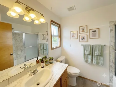 2539 S Graham Seattle WA 98108