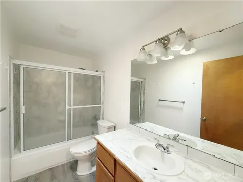 2539 S Graham Seattle WA 98108