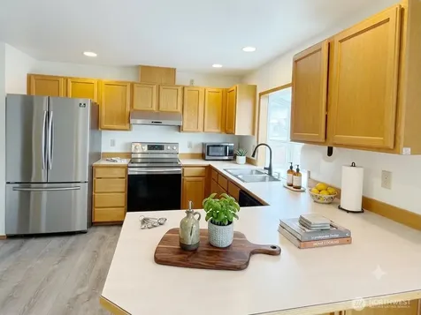 2539 S Graham Seattle WA 98108