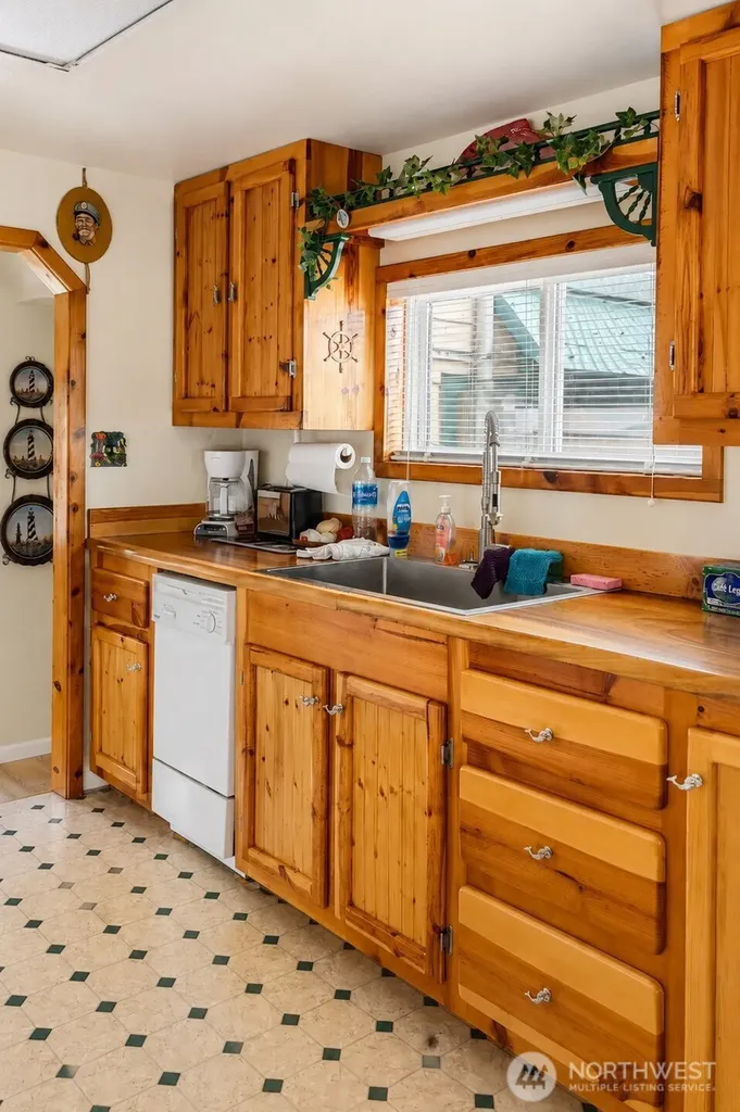 26202 R Street Ocean Park WA 98640