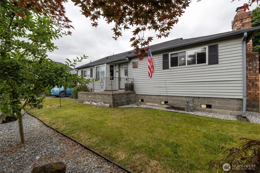 1128 H Street Centralia WA 98531