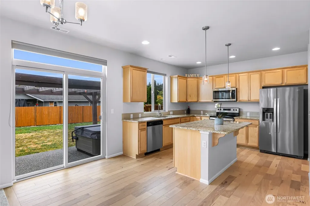 337 Cambridge Loop Sedro Woolley WA 98284