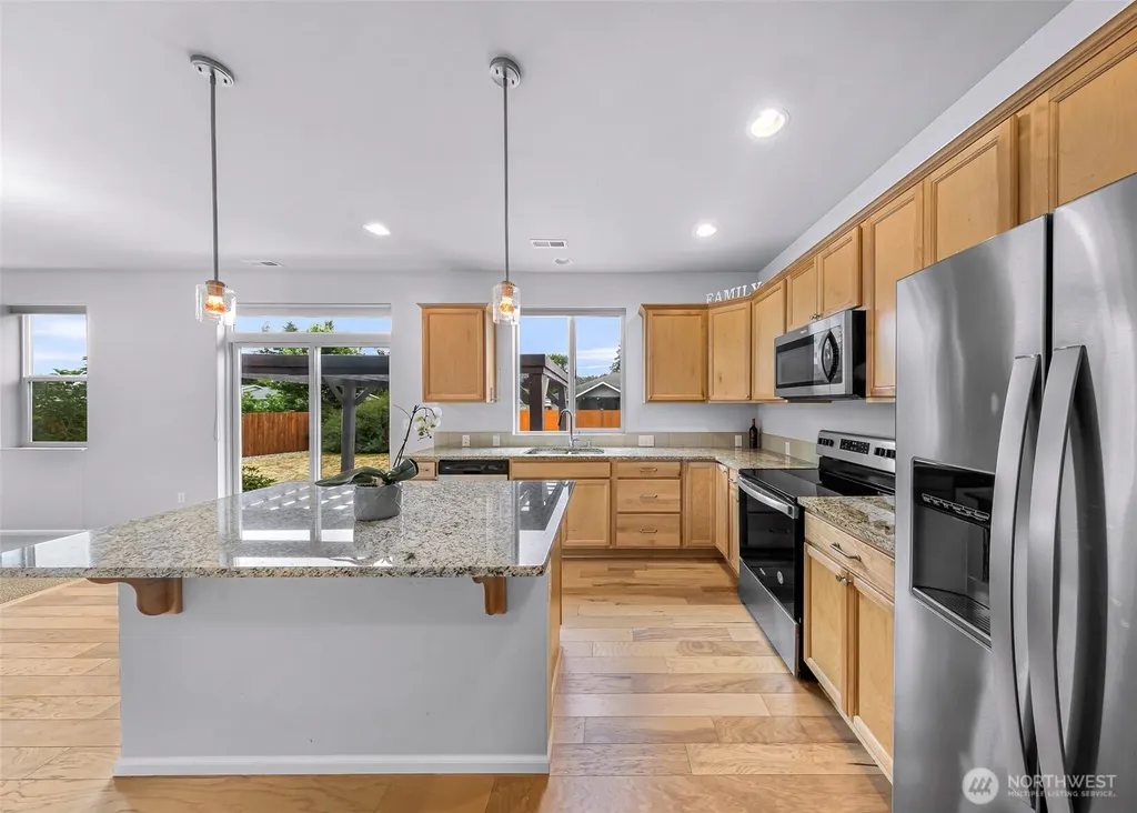 337 Cambridge Loop Sedro Woolley WA 98284