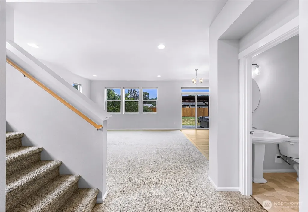 337 Cambridge Loop Sedro Woolley WA 98284