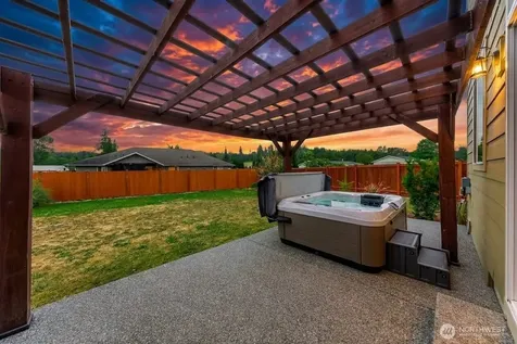 337 Cambridge Loop Sedro Woolley WA 98284
