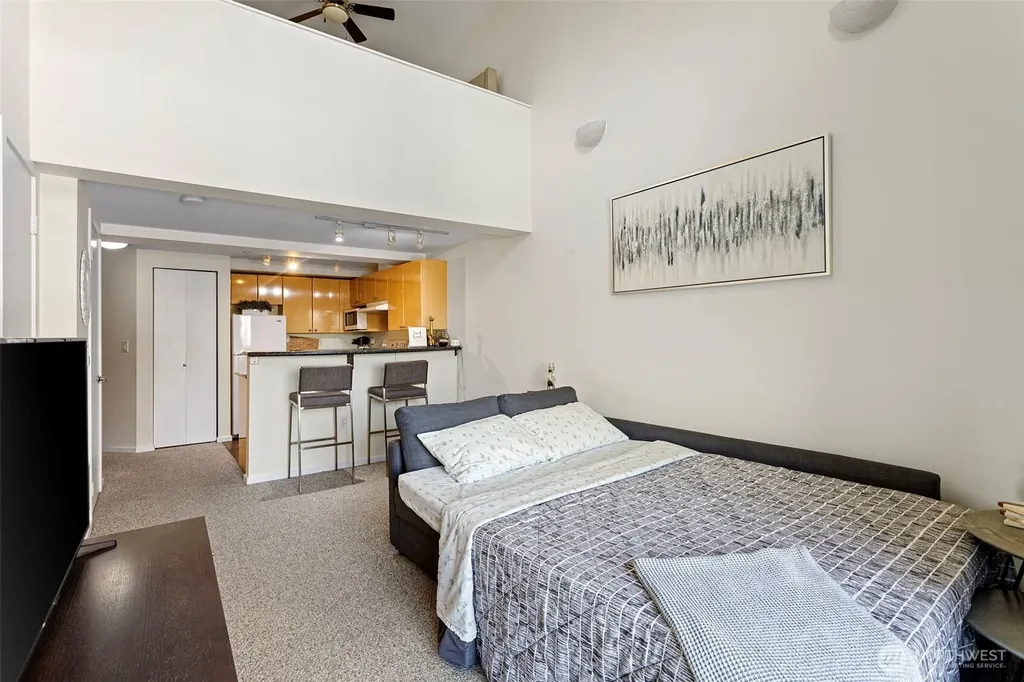 425 Vine Street Seattle WA 98121
