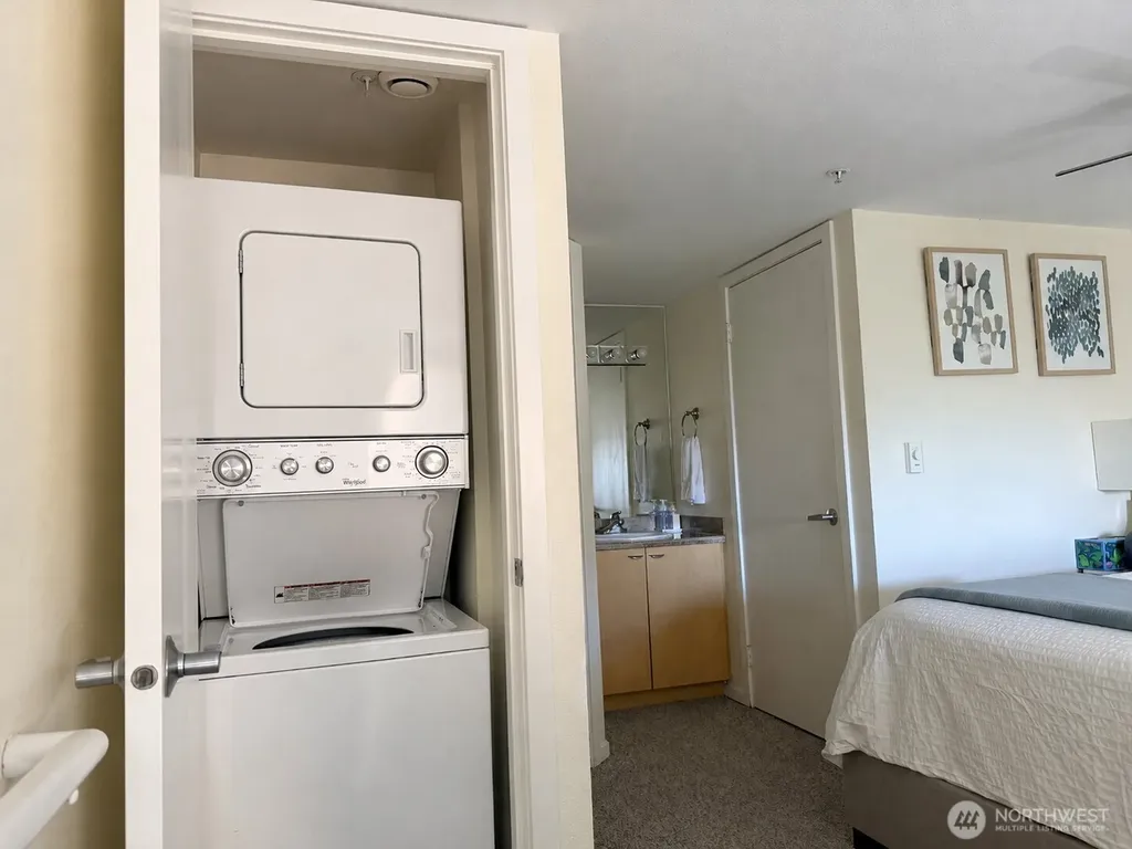 425 Vine Street Seattle WA 98121