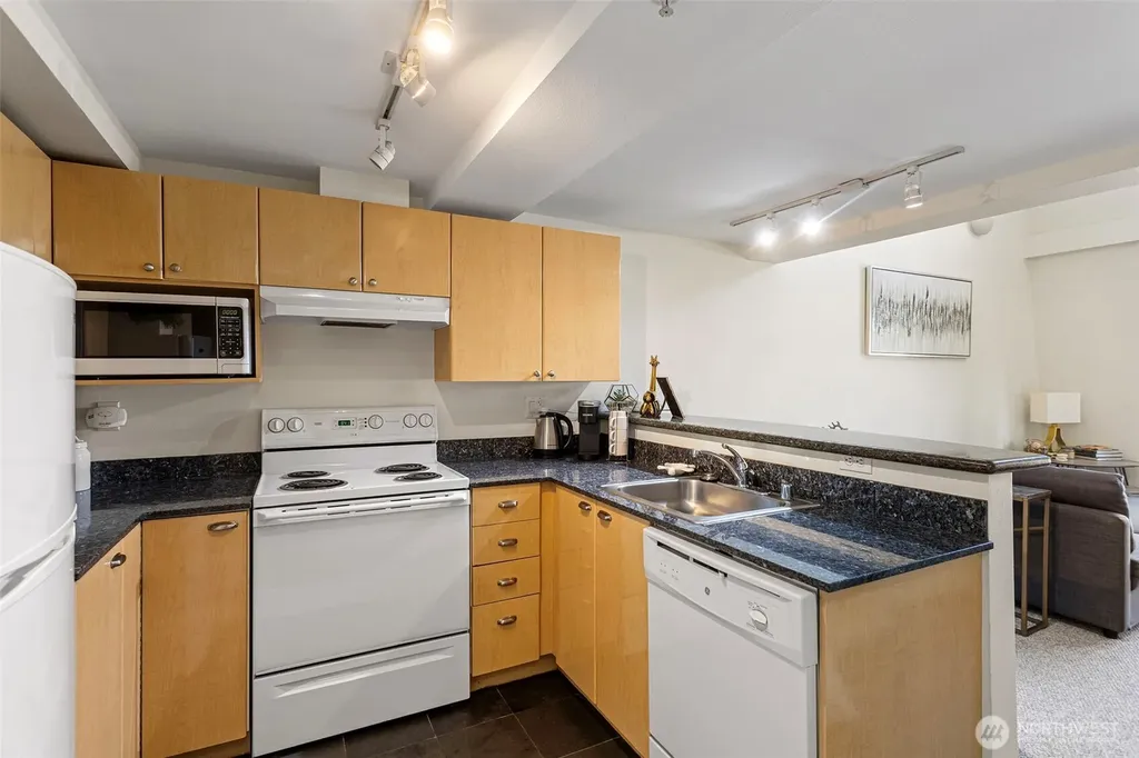 425 Vine Street Seattle WA 98121