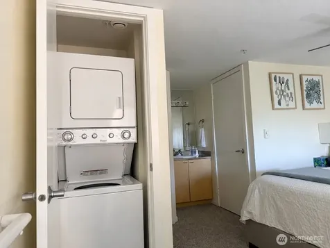 425 Vine Street Seattle WA 98121