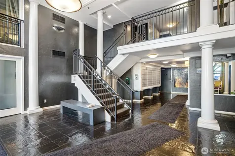 425 Vine Street Seattle WA 98121