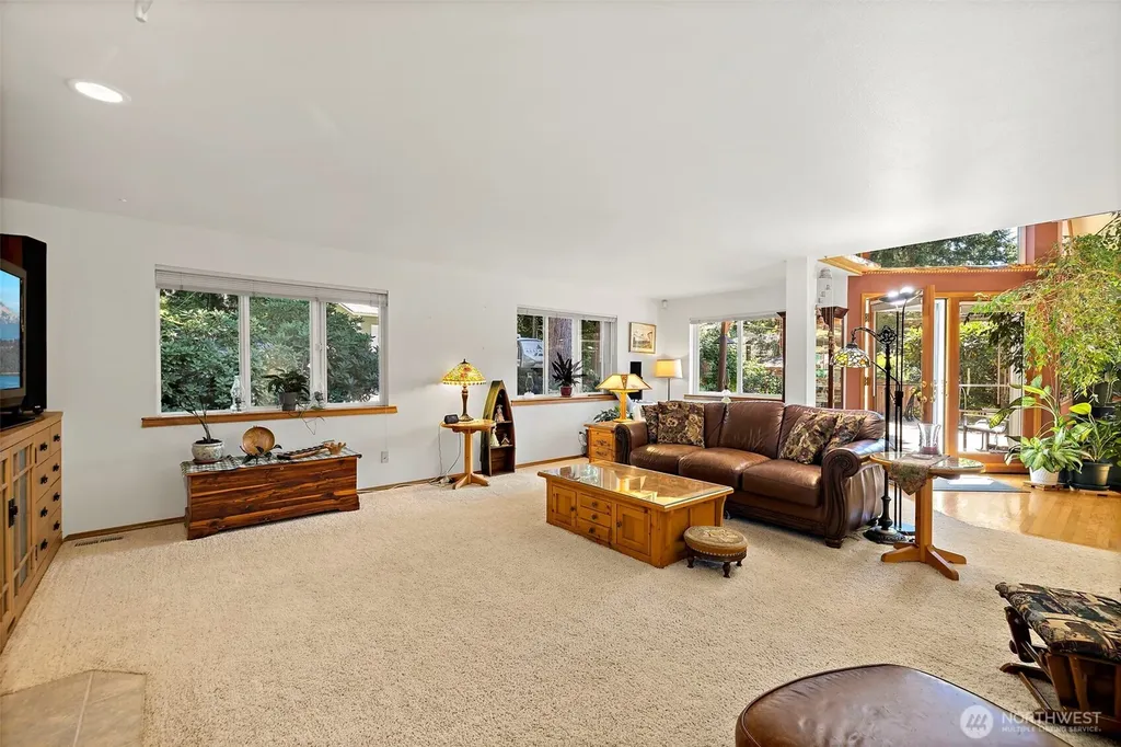 19810 98th Avenue NE Bothell WA 98011