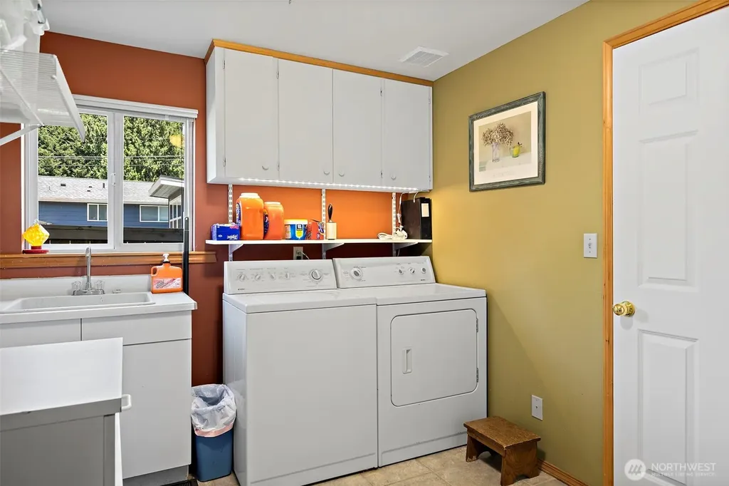 19810 98th Avenue NE Bothell WA 98011