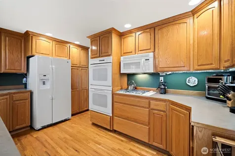19810 98th Avenue NE Bothell WA 98011