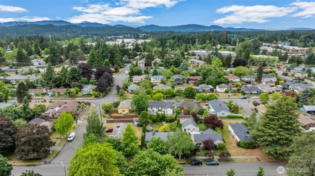 514 Milroy Street SW Olympia WA 98502