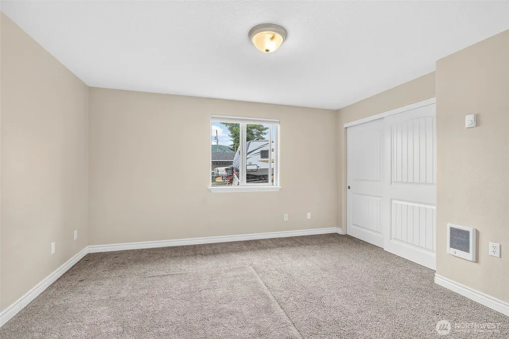 53 Michael Street Cathlamet WA 98612
