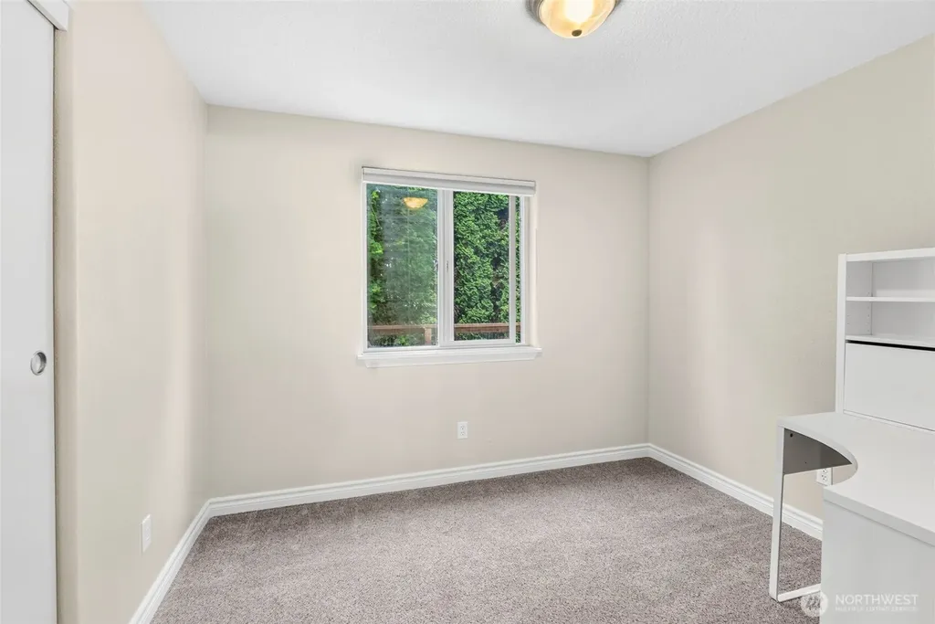 53 Michael Street Cathlamet WA 98612