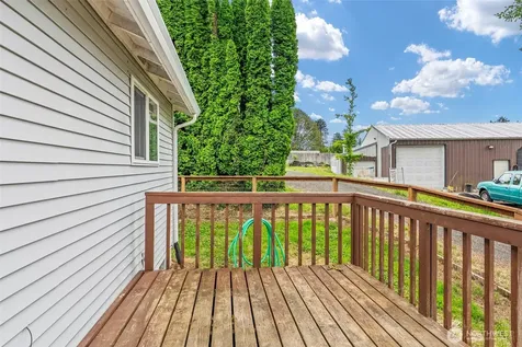 53 Michael Street Cathlamet WA 98612