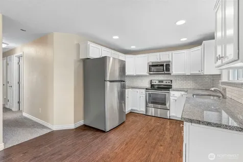 53 Michael Street Cathlamet WA 98612