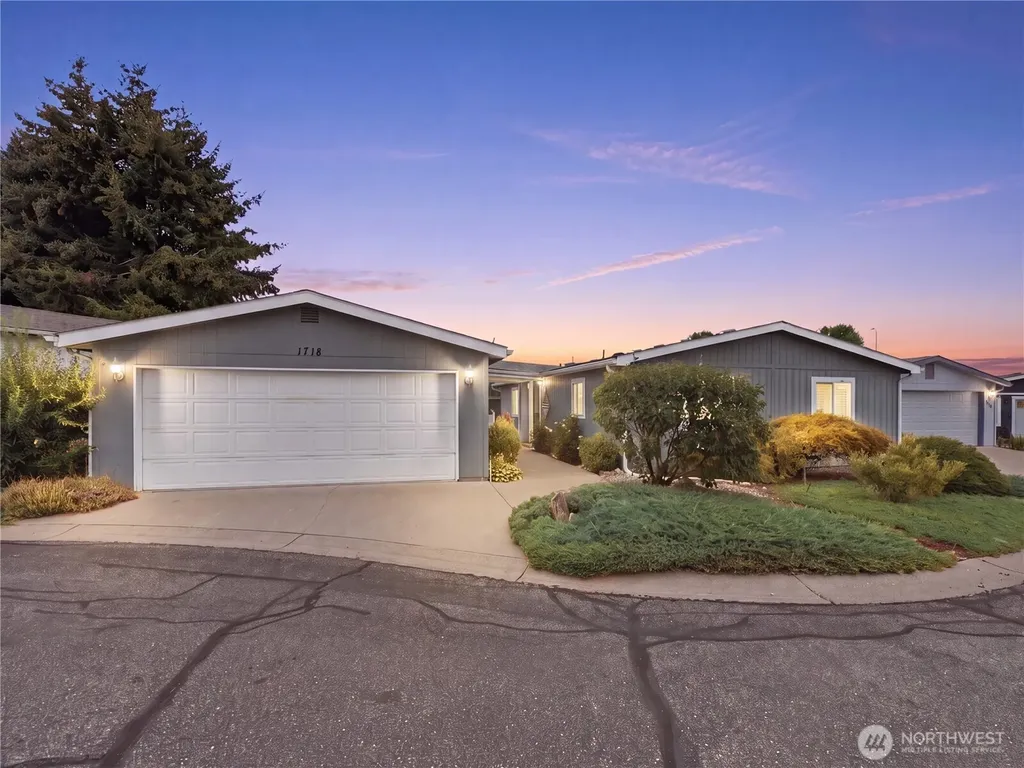 1718 Clark Drive Wenatchee WA 98801