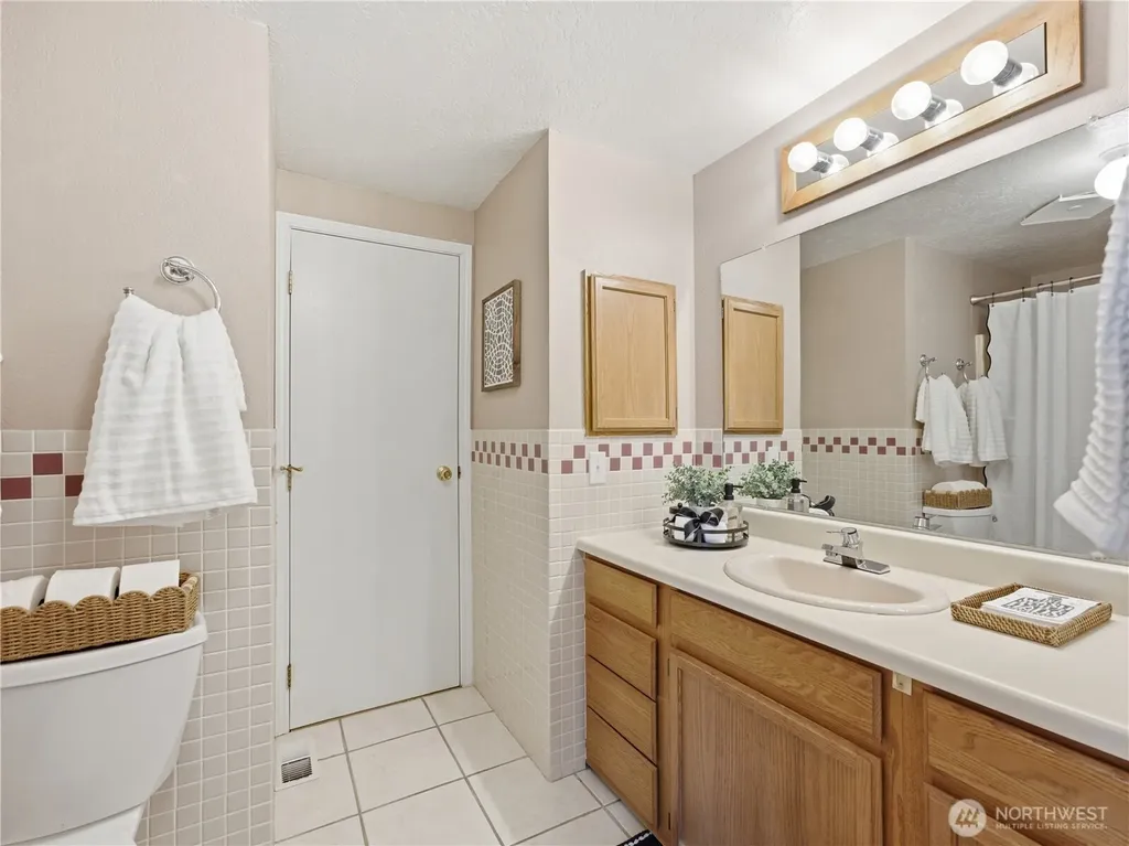 1718 Clark Drive Wenatchee WA 98801