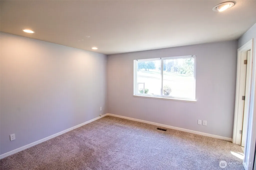 18217 NE 21st Street Redmond WA 98052