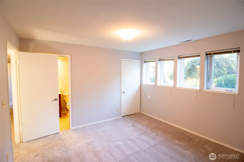 18217 NE 21st Street Redmond WA 98052