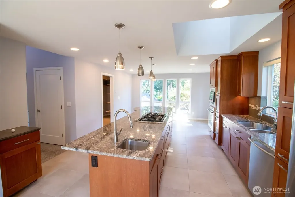 18217 NE 21st Street Redmond WA 98052