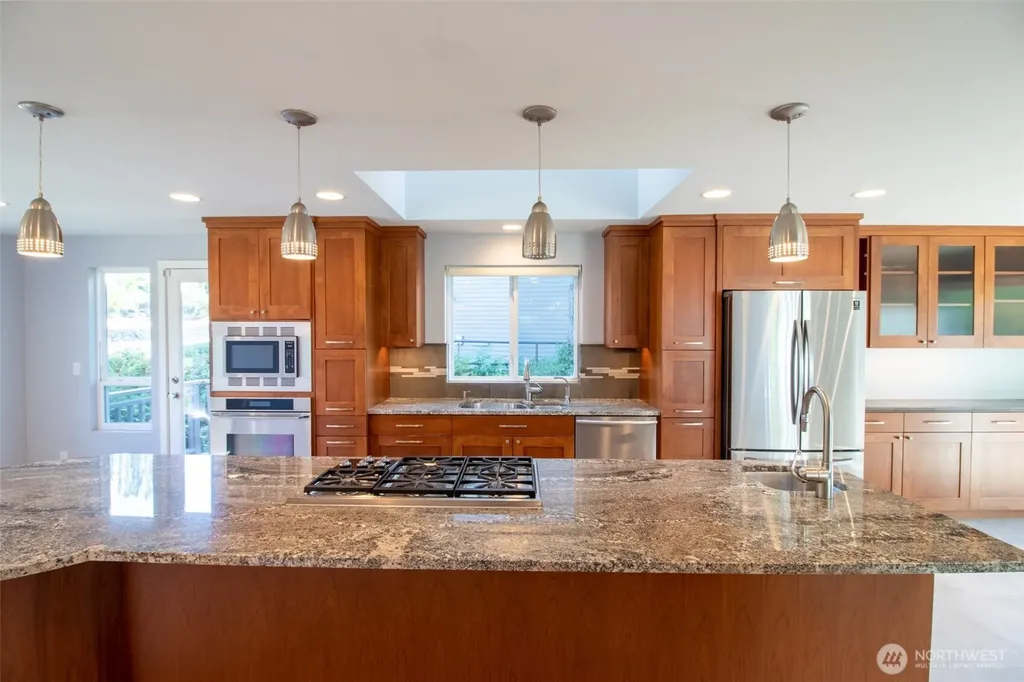 18217 NE 21st Street Redmond WA 98052