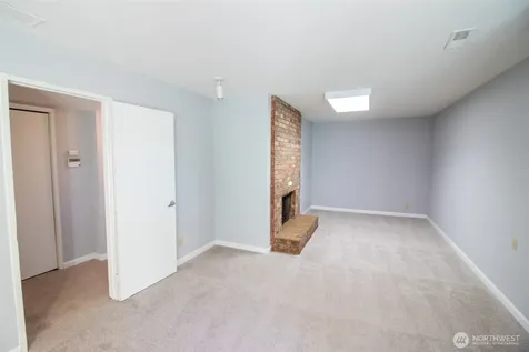 18217 NE 21st Street Redmond WA 98052