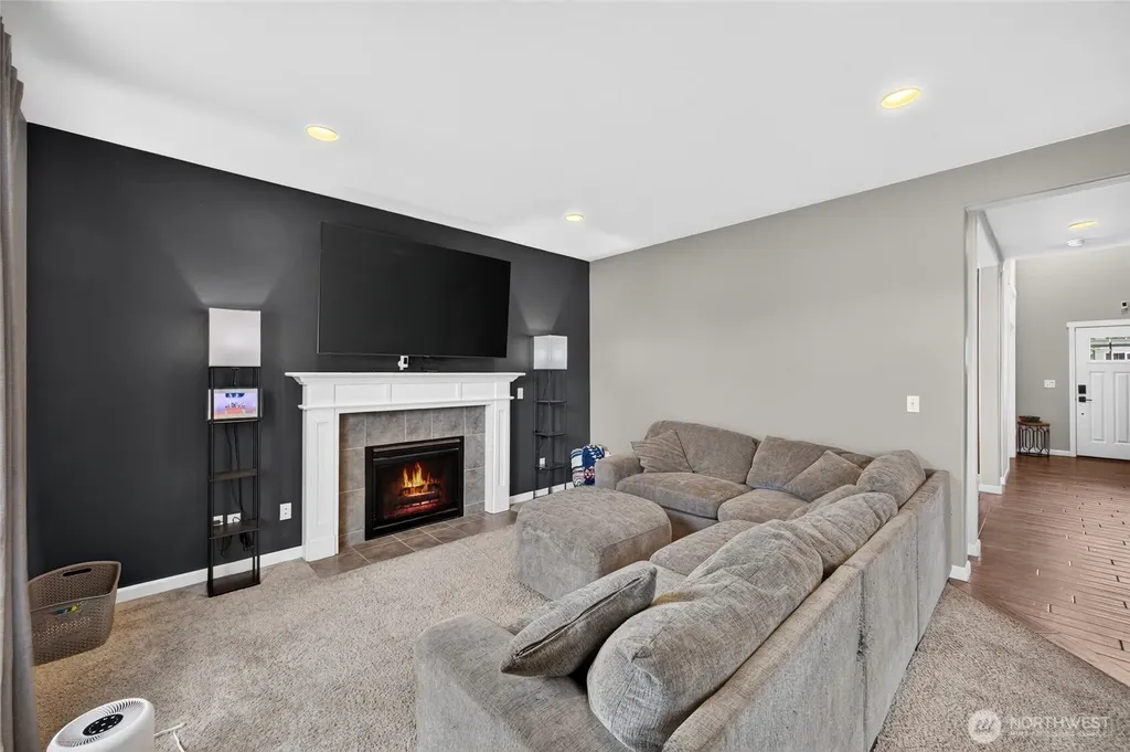12014 181st Avenue E Bonney Lake WA 98391