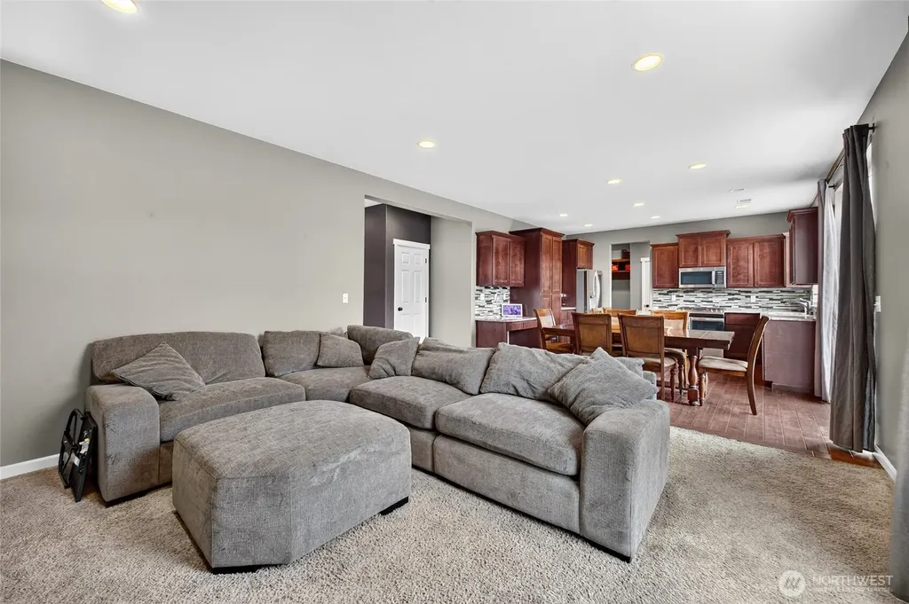 12014 181st Avenue E Bonney Lake WA 98391