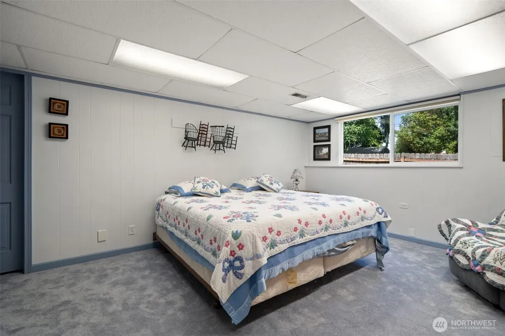8101 Mcintyre Lane NE Bremerton WA 98311