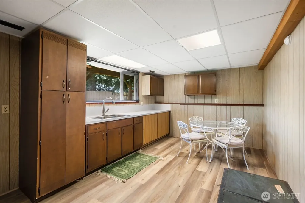 8101 Mcintyre Lane NE Bremerton WA 98311