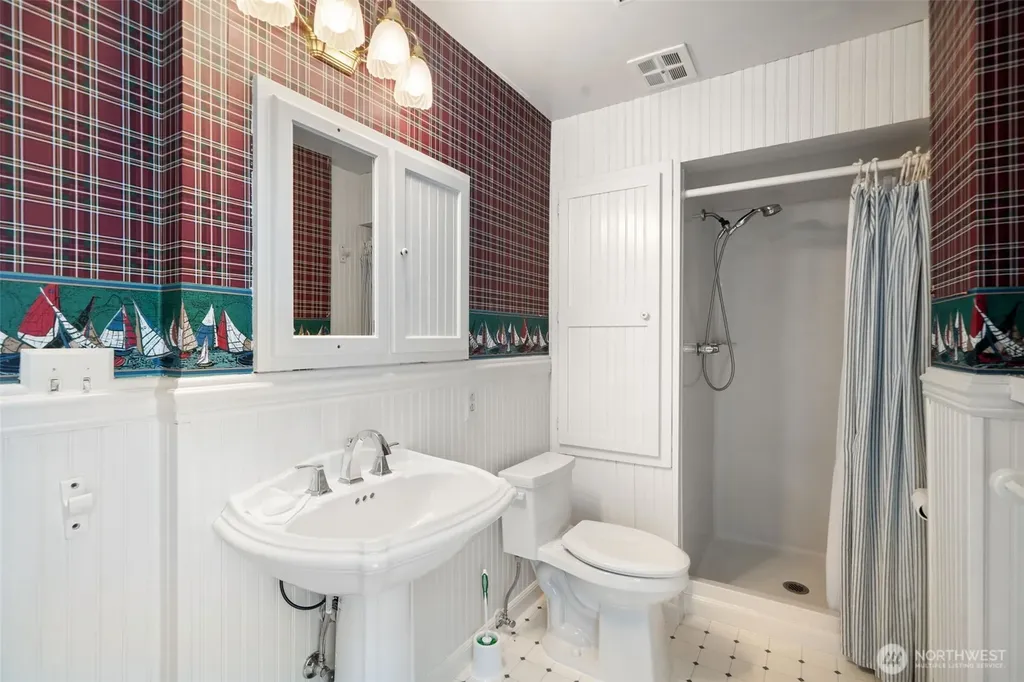 8101 Mcintyre Lane NE Bremerton WA 98311