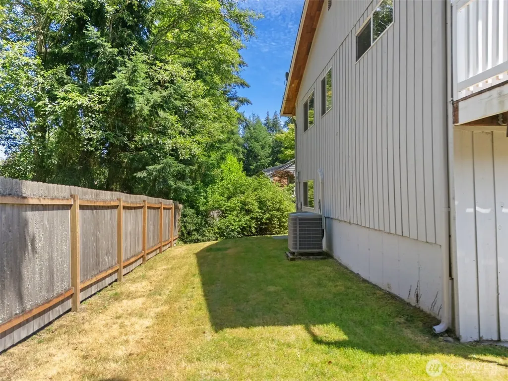 8101 Mcintyre Lane NE Bremerton WA 98311