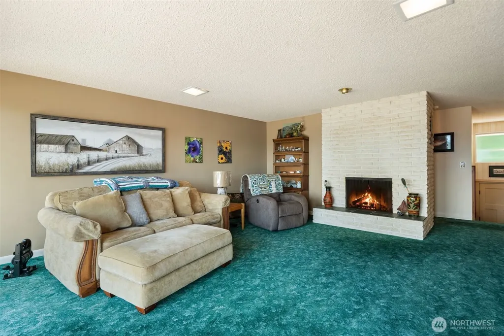 8101 Mcintyre Lane NE Bremerton WA 98311