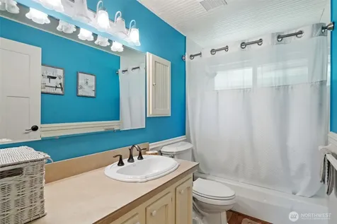 8101 Mcintyre Lane NE Bremerton WA 98311