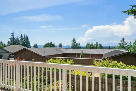 8101 Mcintyre Lane NE Bremerton WA 98311