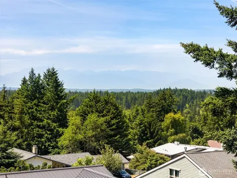 8101 Mcintyre Lane NE Bremerton WA 98311