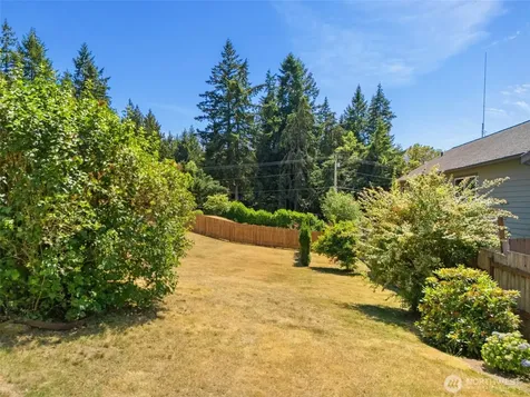 8101 Mcintyre Lane NE Bremerton WA 98311
