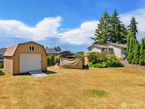 8101 Mcintyre Lane NE Bremerton WA 98311