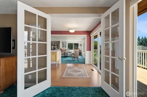 8101 Mcintyre Lane NE Bremerton WA 98311