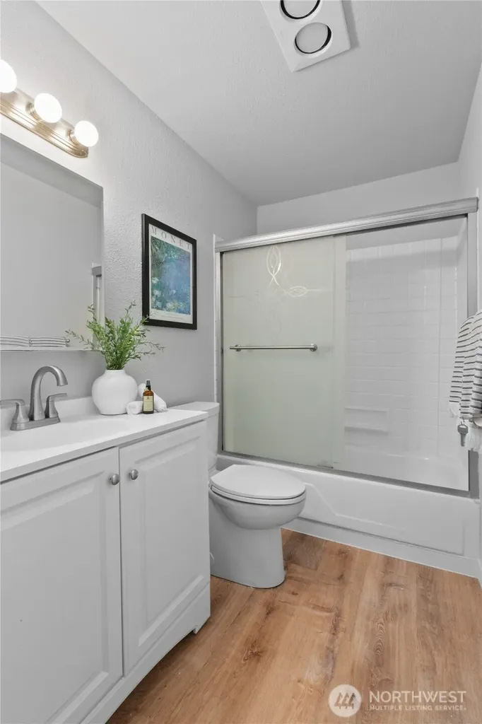 12631 NE 9th Place Bellevue WA 98005